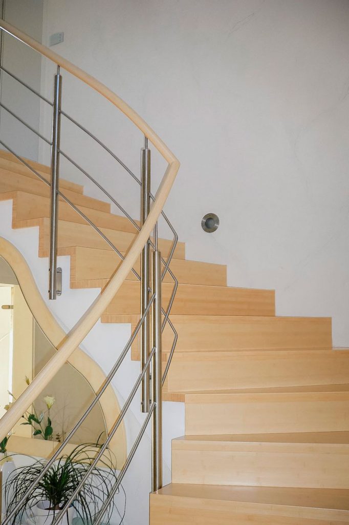 Stufen und Geländer – Objekt 1